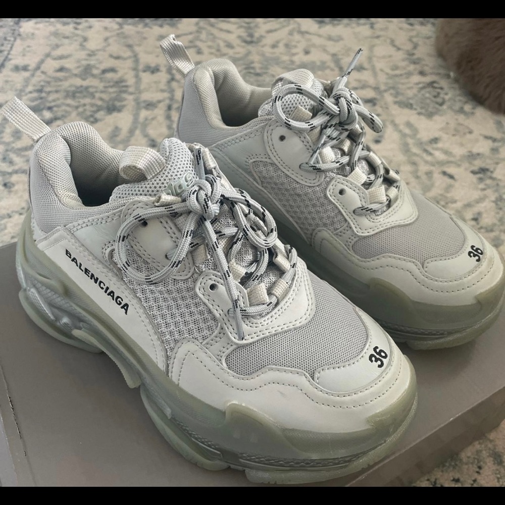 Balenciaga triple s